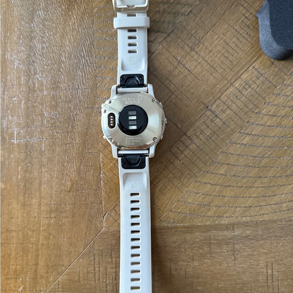 Garmin Fenix 6S - Picture 2 of 7
